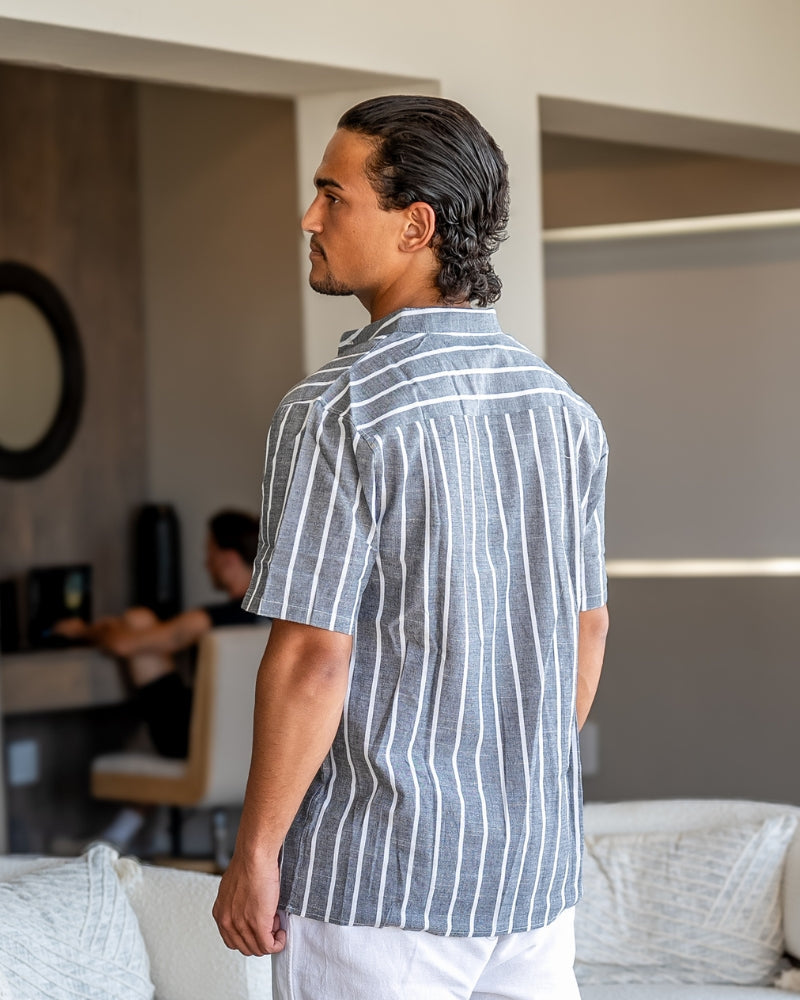 Men's Striped Short-Sleeve Shirt with a Stand Collar - Grey