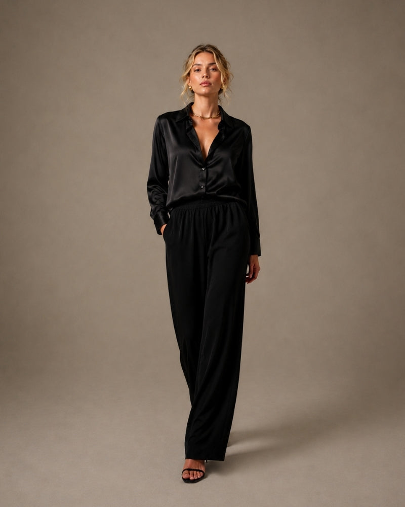 Women's Wide-Leg Trousers with a Gathered Waist - Black